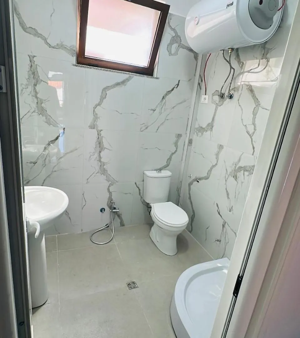 Dion Apartment 2 Durrës