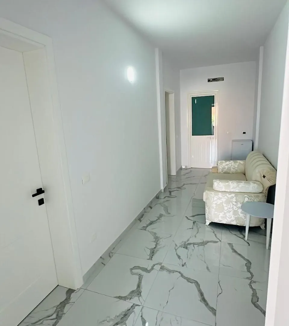 Dion Apartment 2 Durrës